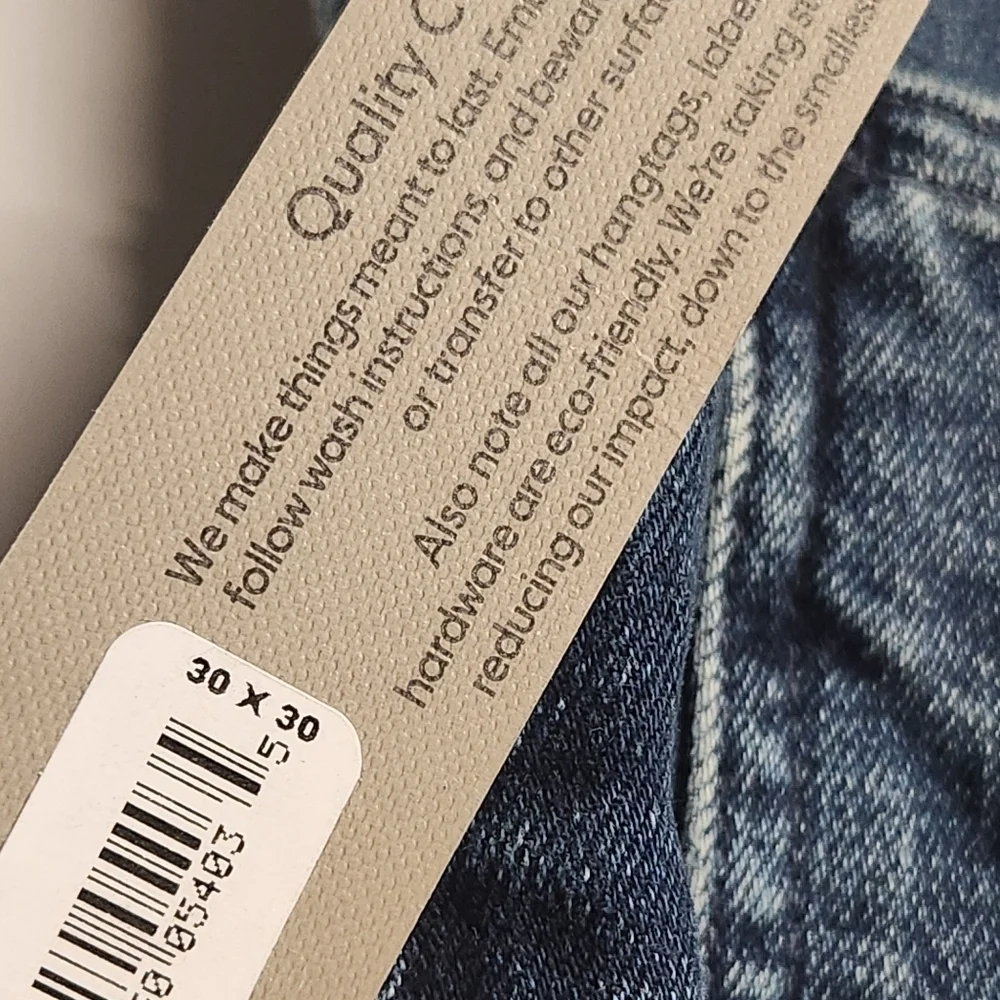 Hudson Jade distressed jeans size 30×30 raw hem Mid-Rise Loose fit - Picture 11 of 13